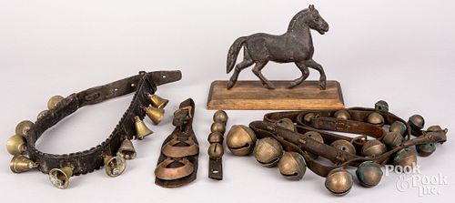 SLEIGH BELLS AND SWELL BODIED HORSE 30d5b6