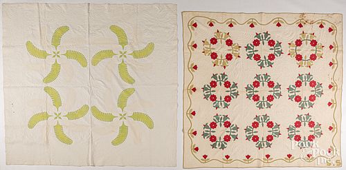 TWO APPLIQUé QUILTS, 19TH C.Two