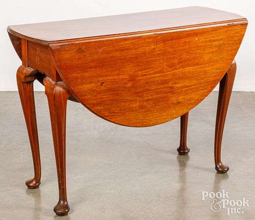 GEORGE II MAHOGANY DROP LEAF TABLE,