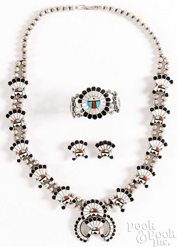 SUITE OF ZUNI INLAID SILVER JEWELRYSuite 30d93c