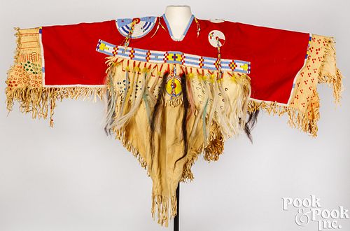 NATIVE AMERICAN INDIAN BEADED HIDE 30d962