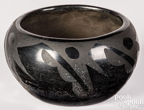 SAN ILDEFONSO POTTERY BLACK ON 30d9ae