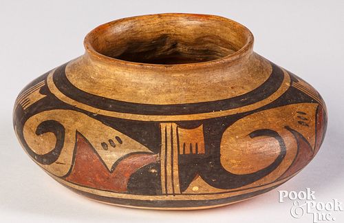 HOPI INDIAN POLYCHROMED JARHopi