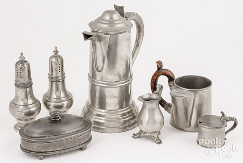 SEVEN PEWTER ITEMS, 19TH C.Seven pewter