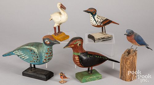 SIX CARVED AND PAINTED BIRDS MID 30dc06