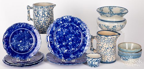 COLLECTION OF BLUE AND WHITE SPONGEWARE  30dcbb