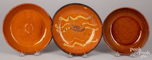 THREE PENNSYLVANIA REDWARE SHALLOW 30dd28