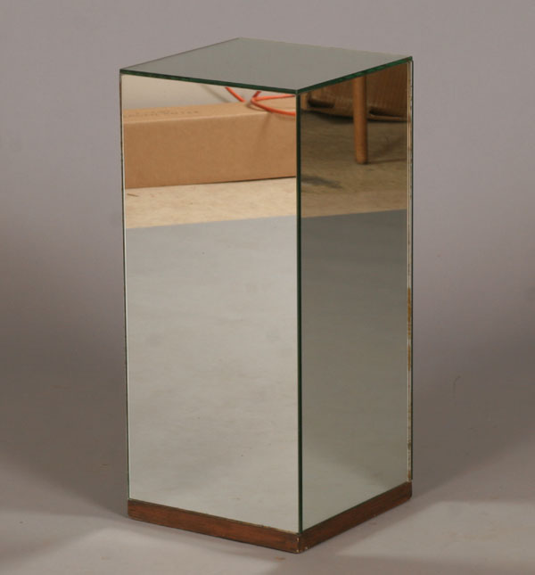 Mirrored art pedestal stand. 24"H