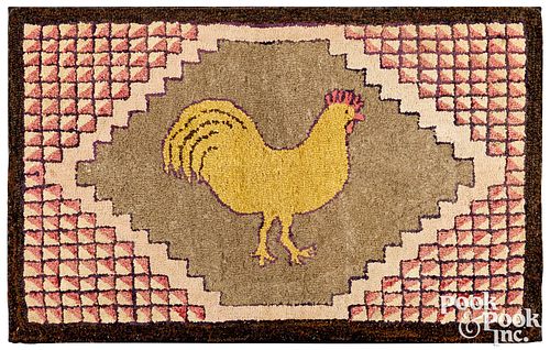 HOOKED RUG WITH A CHICKEN CA  30df29