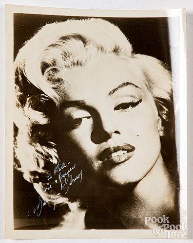 MARILYN MONROE SIGNED PHOTOGRAPHMarilyn 30dfc4