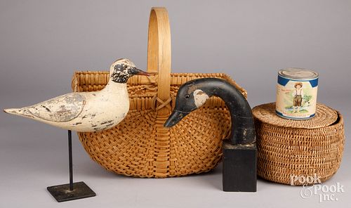 COUNTRY ACCESSORIES TO INCLUDE BASKETS,