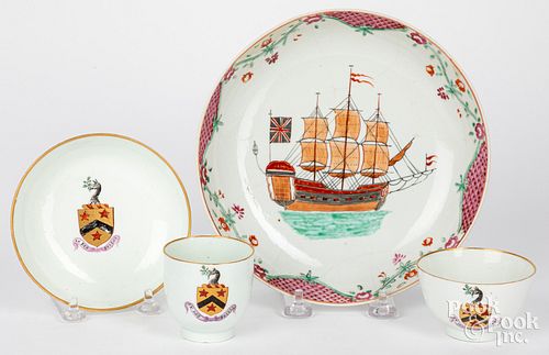 FOUR PIECES OF CHINESE EXPORT PORCELAIN,