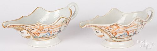 PAIR OF CHINESE EXPORT PORCELAIN