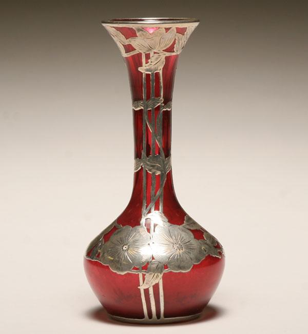 A Nouveau art glass vase with sterling 4e370