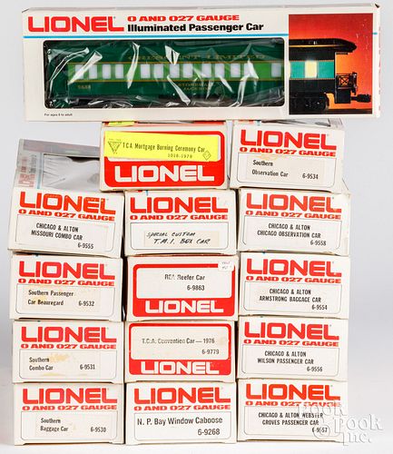 FIFTEEN LIONEL TRAIN CARS, IN ORIGINAL