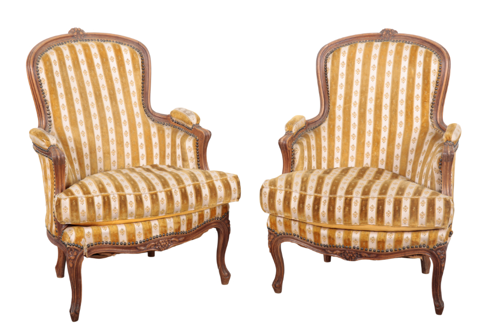 A PAIR OF EARLY 20TH FRENCH BEECHWOOD 310b44