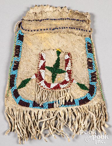 APACHE INDIAN BEADWORK POSSIBLES  310d23