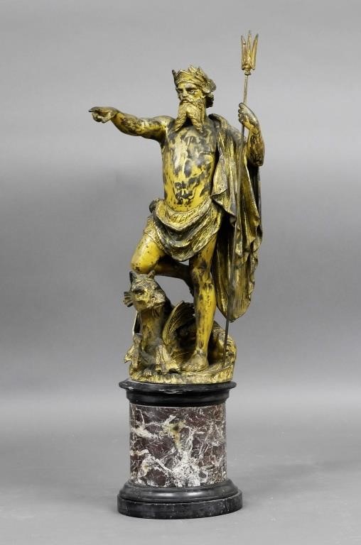 Finely detailed fire gilt bronze 310e47