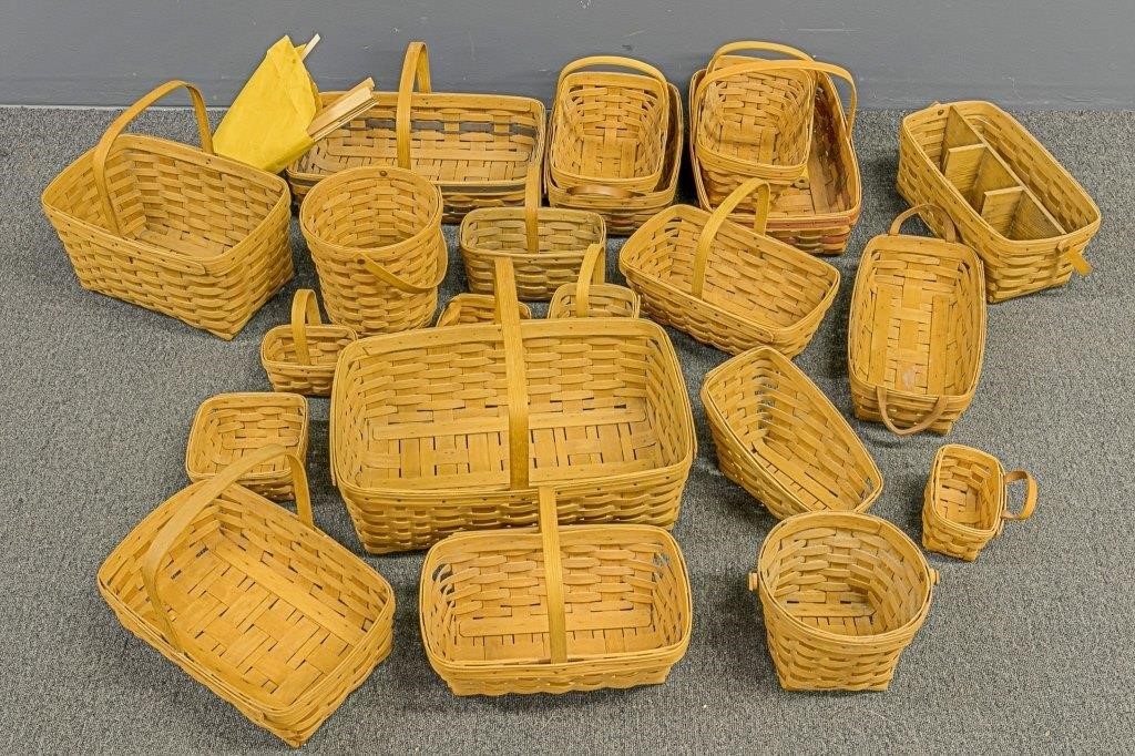 Twenty Longaberger baskets 1980 s 1990 s Largest 310f56