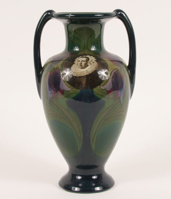 Gouda portrait vase; applied handles,