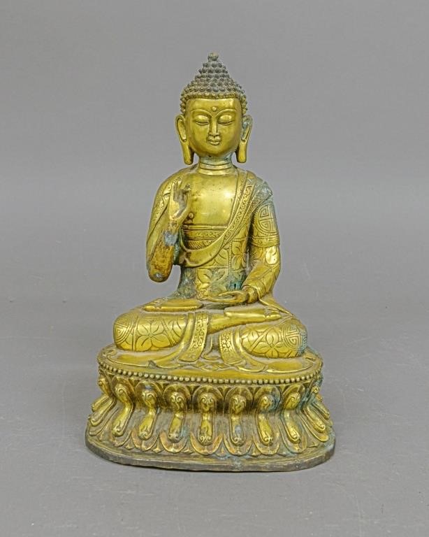 Chinese Tibetan gilt bronze seated 310f71