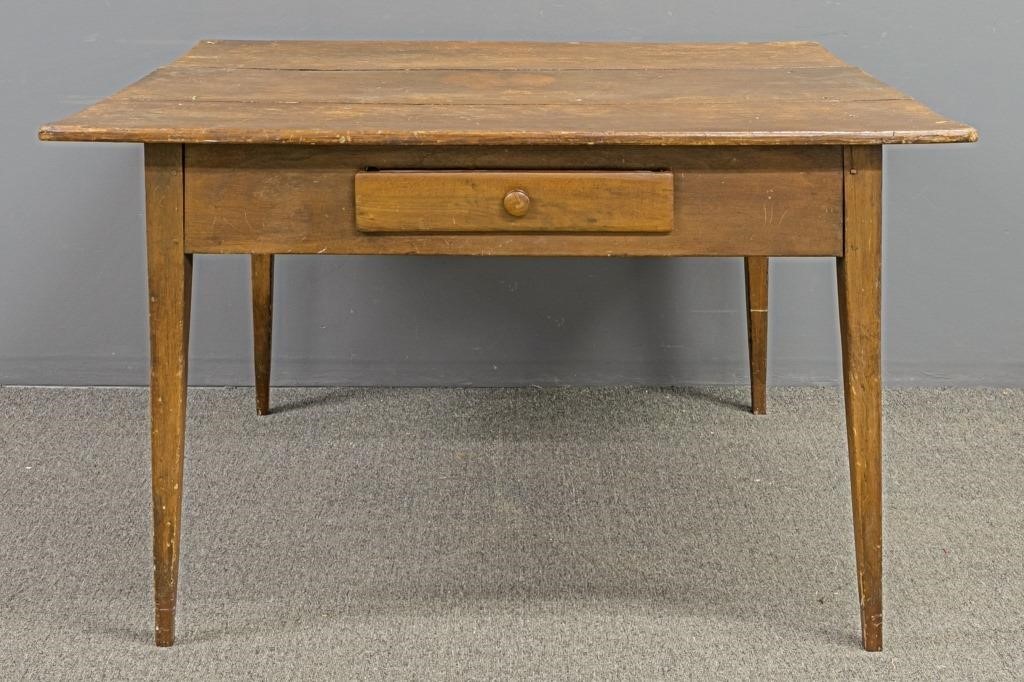 Country pine farm table with a 310f7e