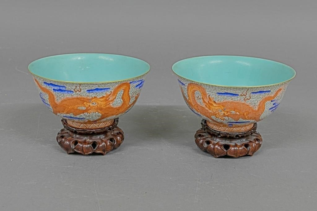 Pair of Chinese porcelain green 310fc1