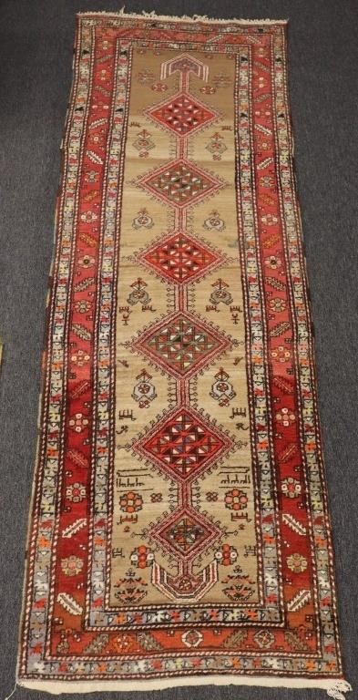 Malayer hall runner with geometric