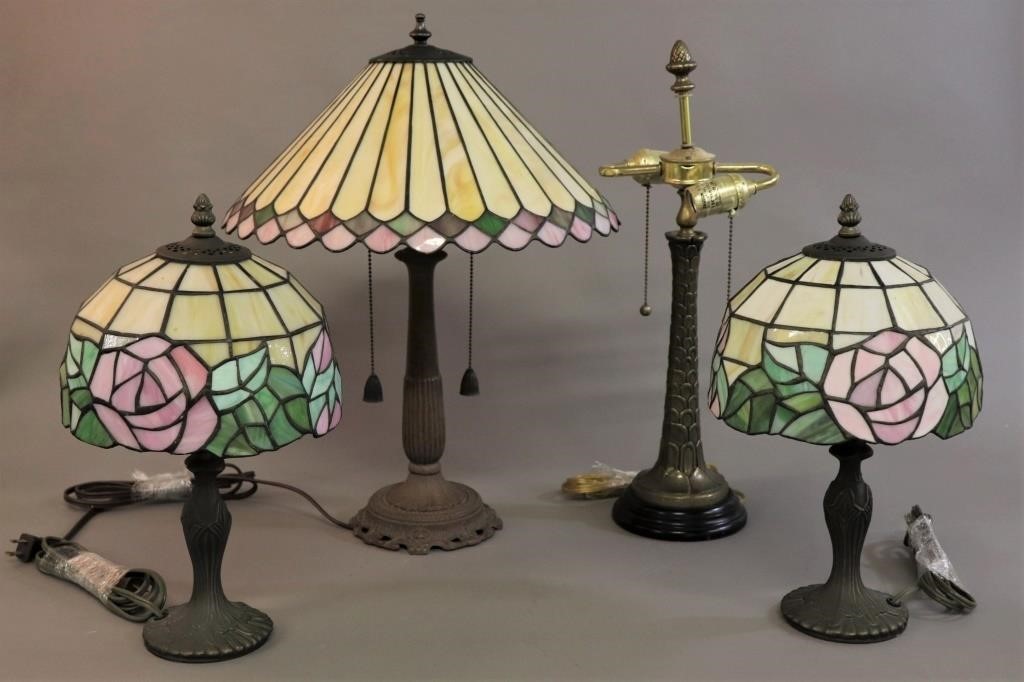 Pair of Tiffany style table lamps  311058