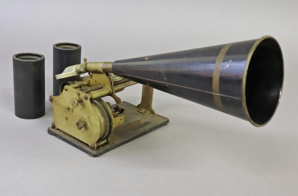 Columbia Phonograph Co. "The Graphophone"