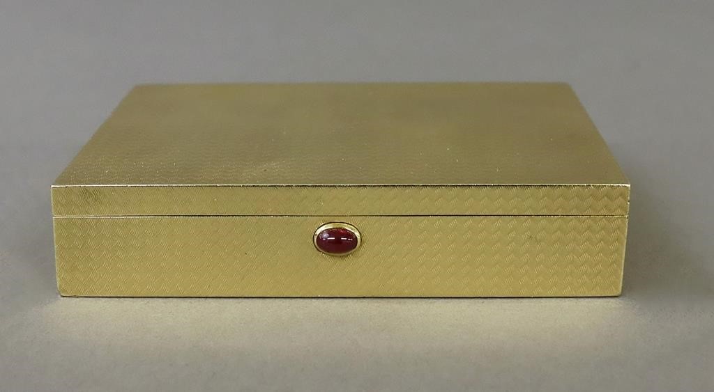 Cartier 14 karat gold compact with