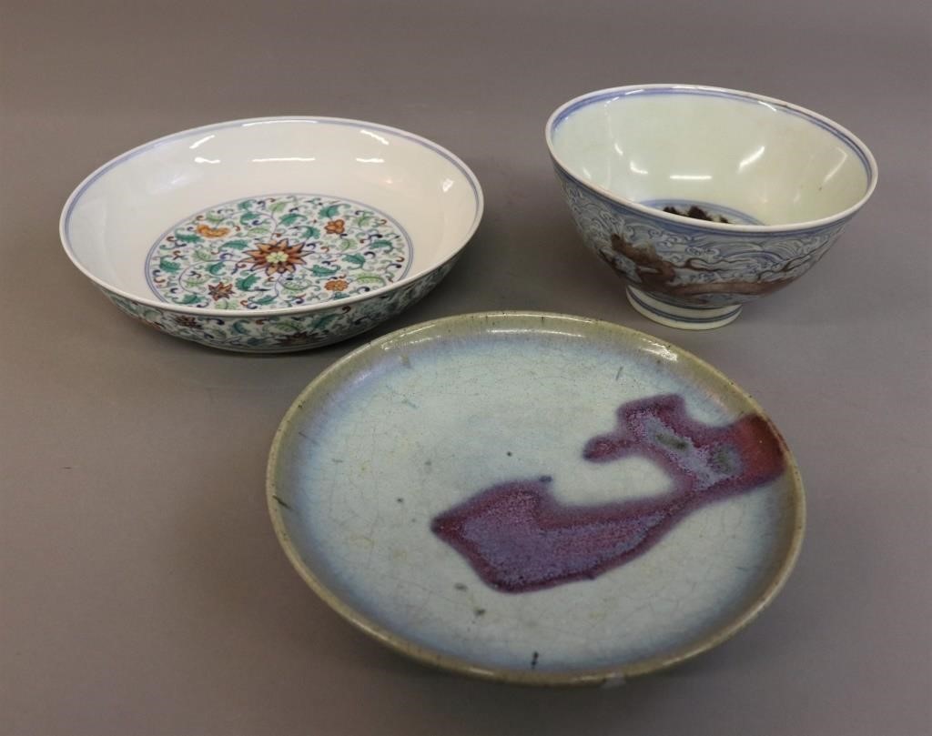 Three pieces of Chinese porcelain  3112c5