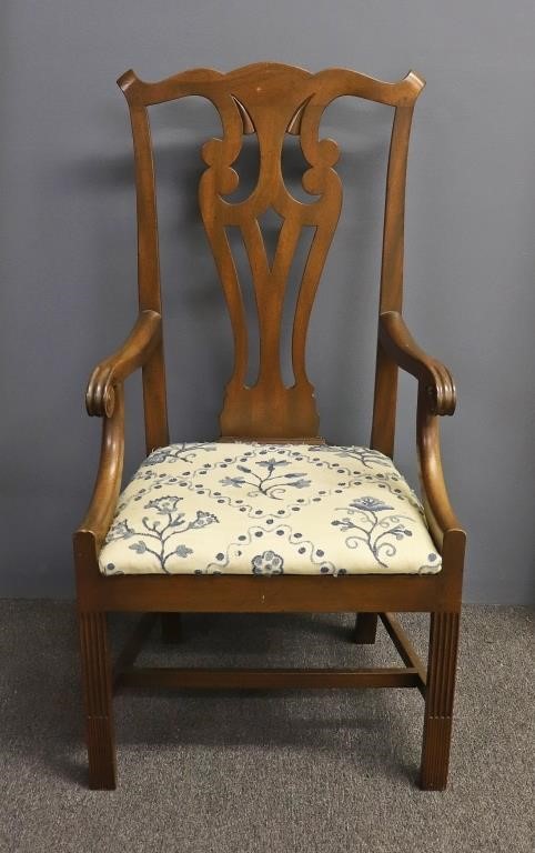 Kittinger Chippendale style mahogany 31132a