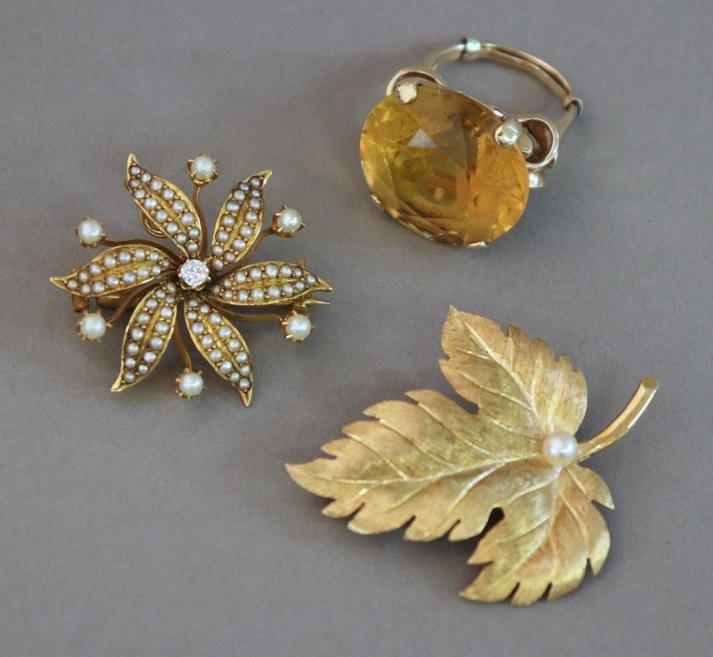 14 Karat gold and pearl leaf form 3113e2