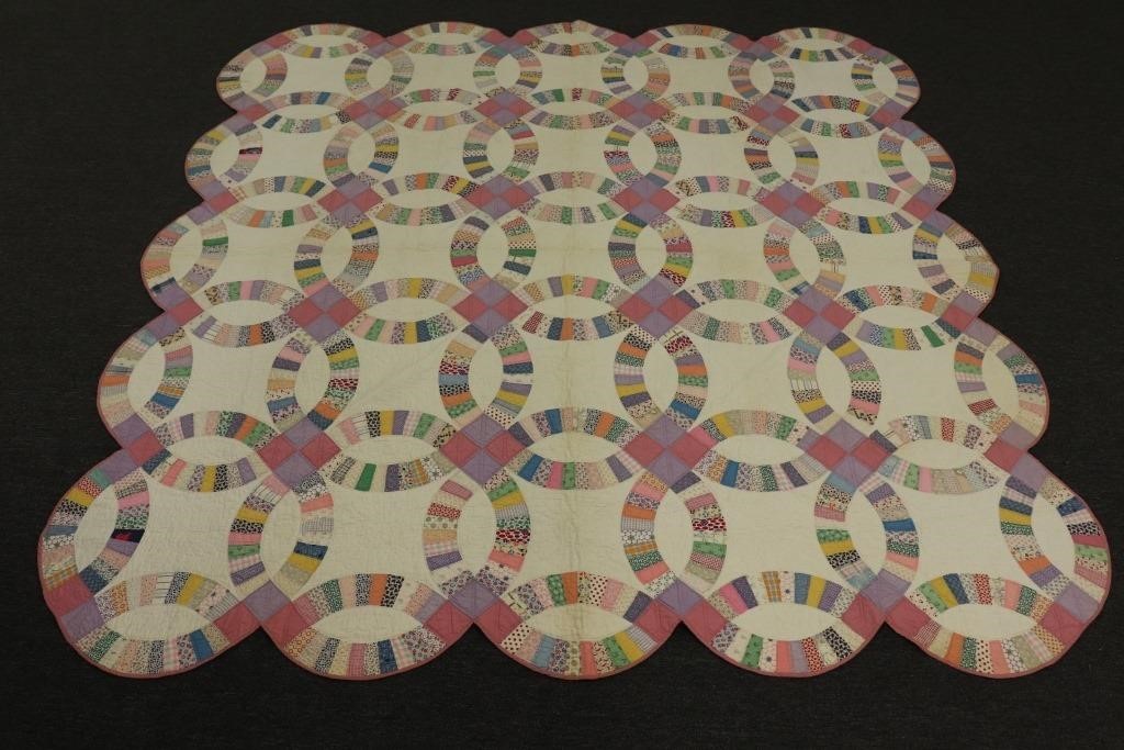 Colorful Wedding Ring pattern quilt,