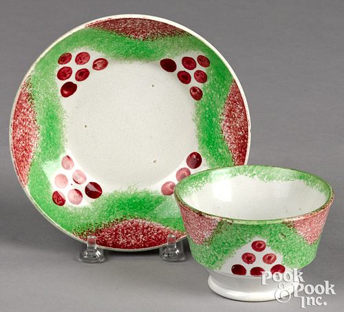 GREEN AND RED RAINBOW SPATTER CUP 31144a