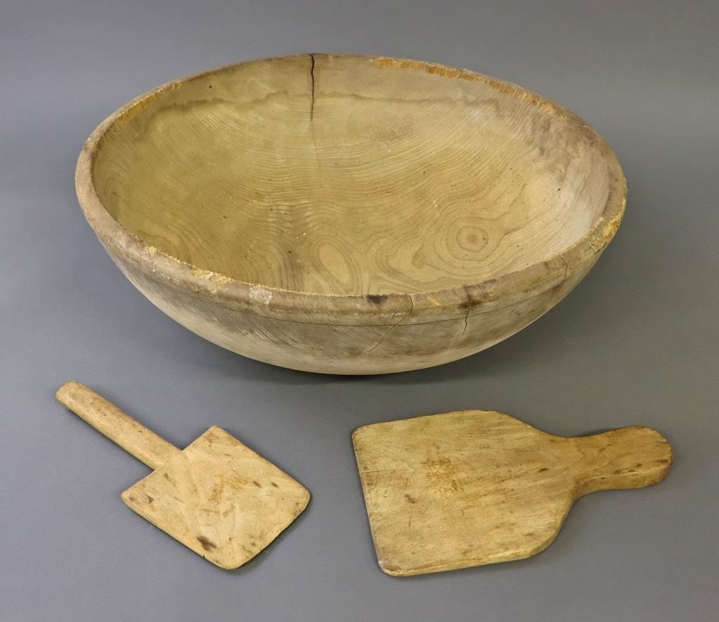 Large wood carved bowl, circa 1890,