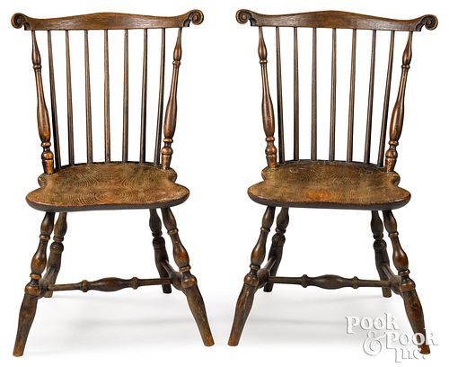 PAIR OF FANBACK WINDSOR CHAIRS  311506