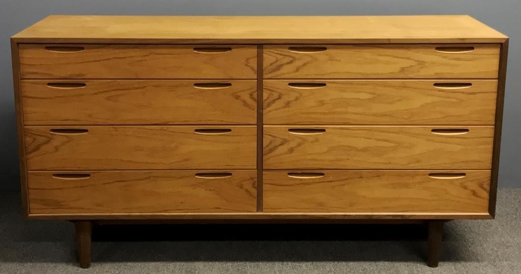 Danish mid century modern eight drawer 3118eb