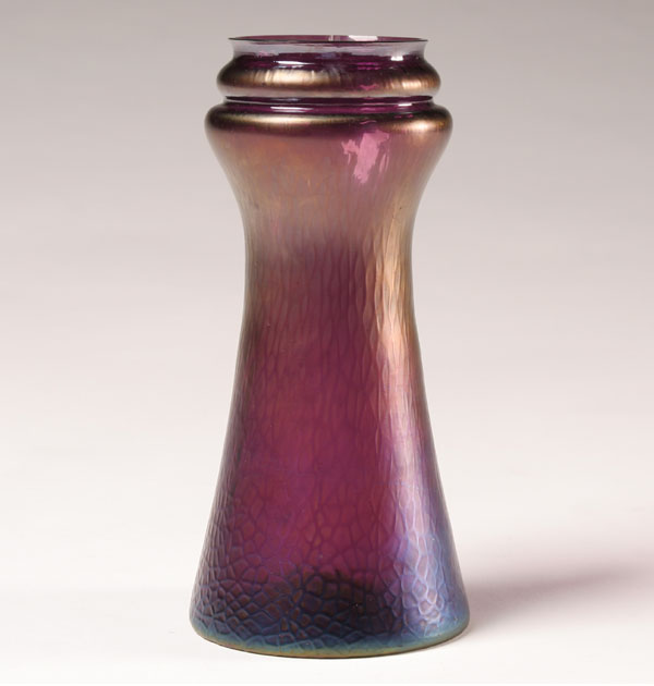 Loetz style art glass vase textured 4e8fe