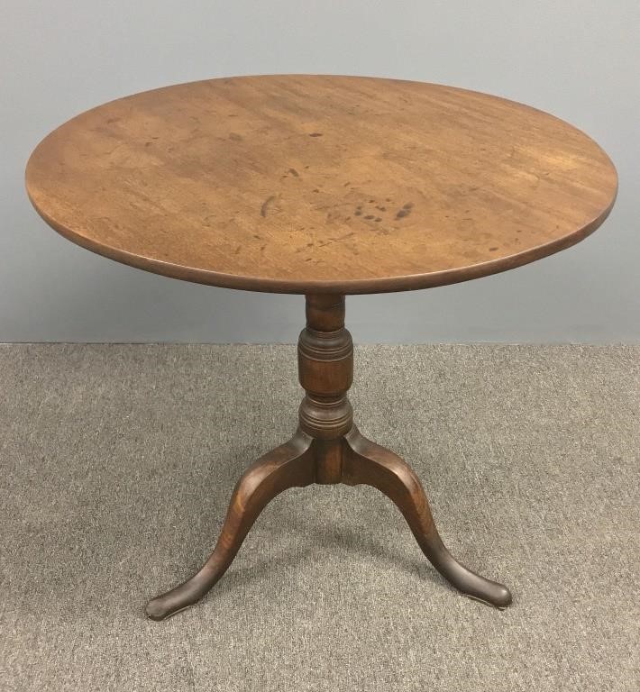 Georgian mahogany tea table, 18th