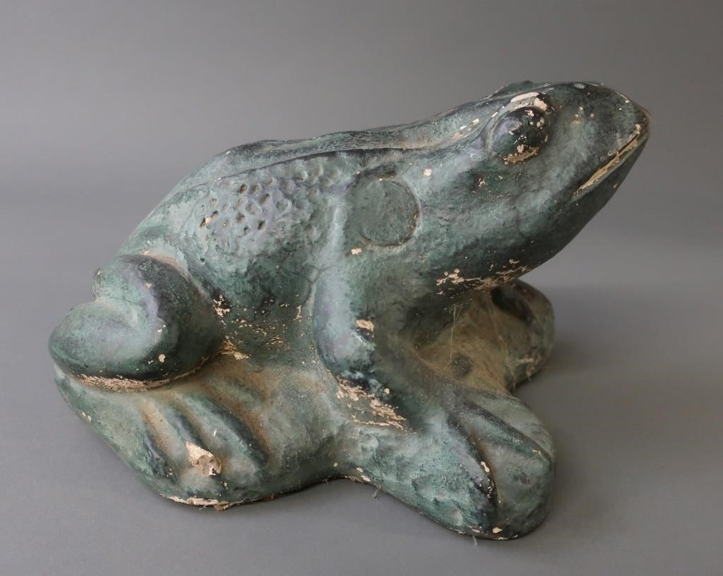 Cast stone green bullfrog, 8h x 14l