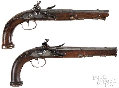 PAIR OF FLINTLOCK OFFICER'S PISTOLSPair