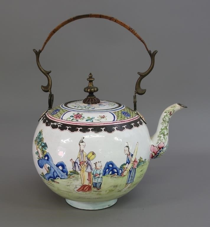 Rare Chinese enameled teapot, 18th