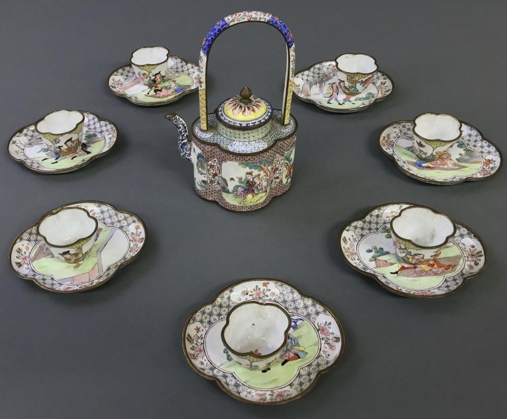 Rare Chinese enameled teapot, 19th
