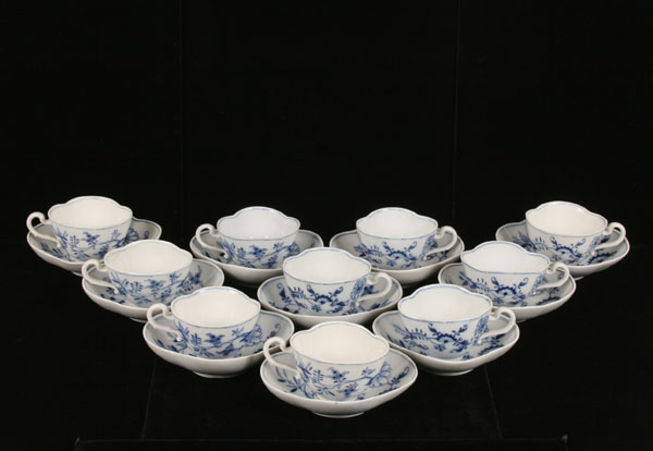 Ten Meissen porcelain blue onion 4e93d