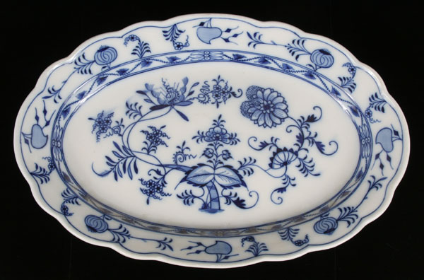 Meissen porcelain blue onion serving