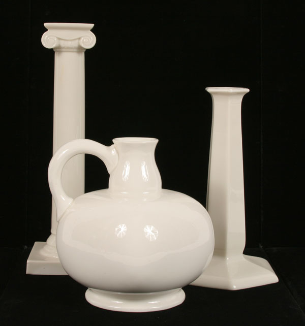 Belleek glazed porcelain pieces  4e950