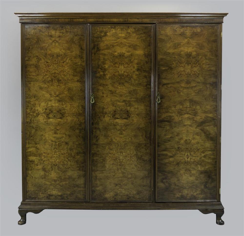 BIEDERMEIER STYLE BURL WALNUT WARDROBEBIEDERMEIER 311d27