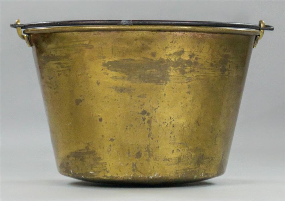 BRASS APPLE BUTTER BUCKET WITH